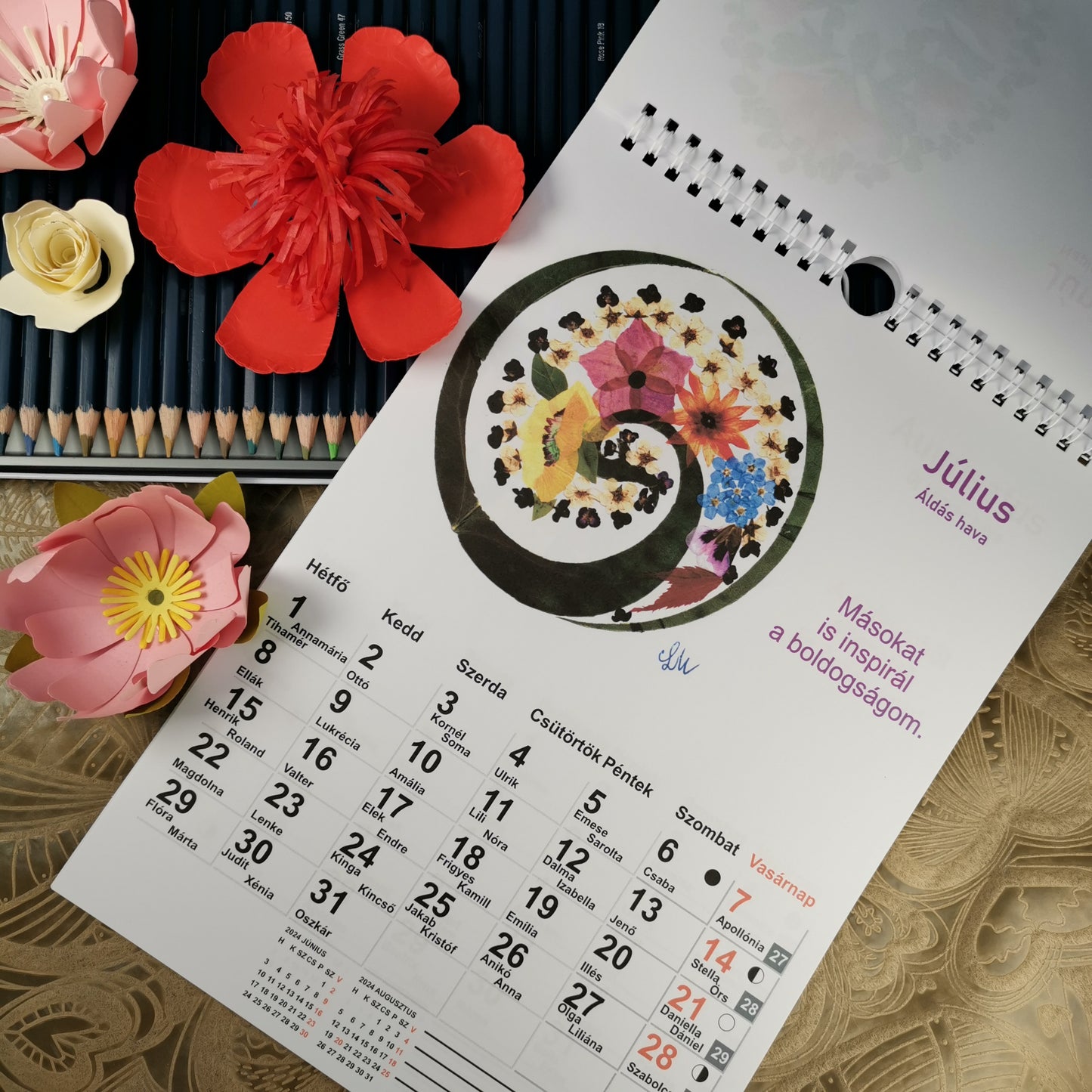 Calendar de perete, 2024, Ganduri Pozitive si Imagini cu Flori presate -  in Maghiara